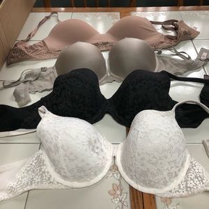 Victoria’s Secret Bra’s 36D Lot 4